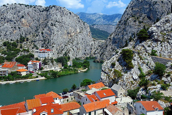 omis